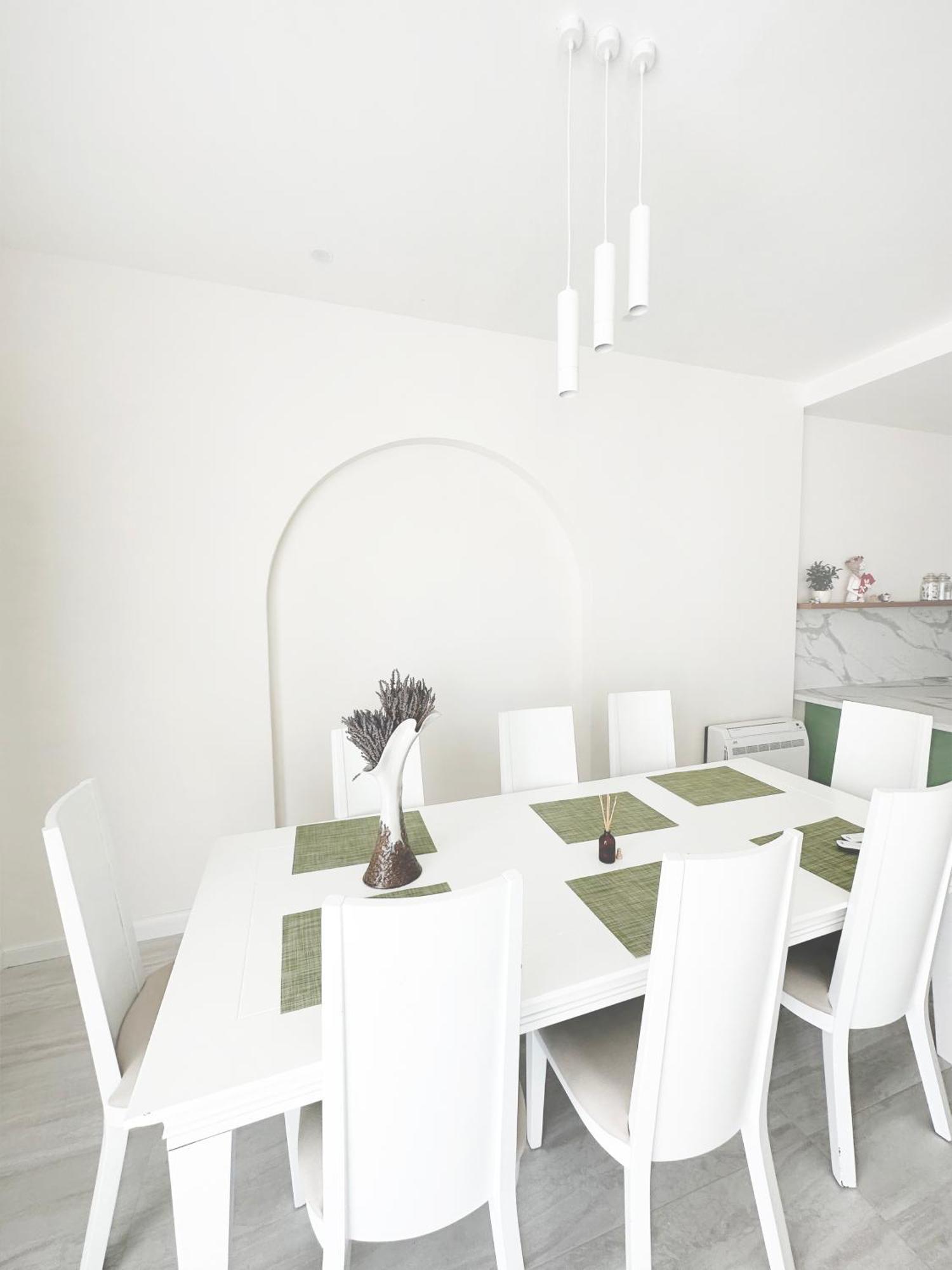 Sea't La Vie Villa *